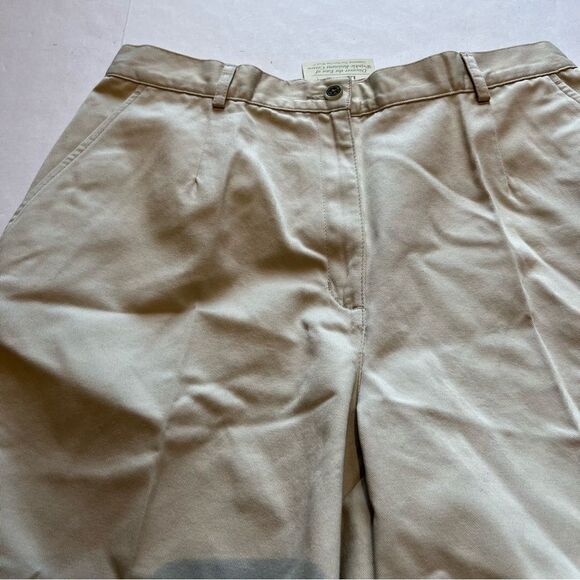 L.L. Bean Women's Bermuda Shorts Light Tan Size 12 High rise. - Picture 3 of 7